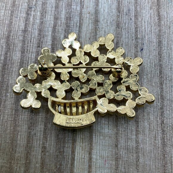 Monet Vintage Bouquet Flower Basket Gold Tone Brooch Pin - Picture 5 of 8